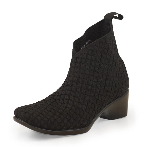 Charleston Shoe Company Ankle Boots (almost new) - Picture 2 of 11